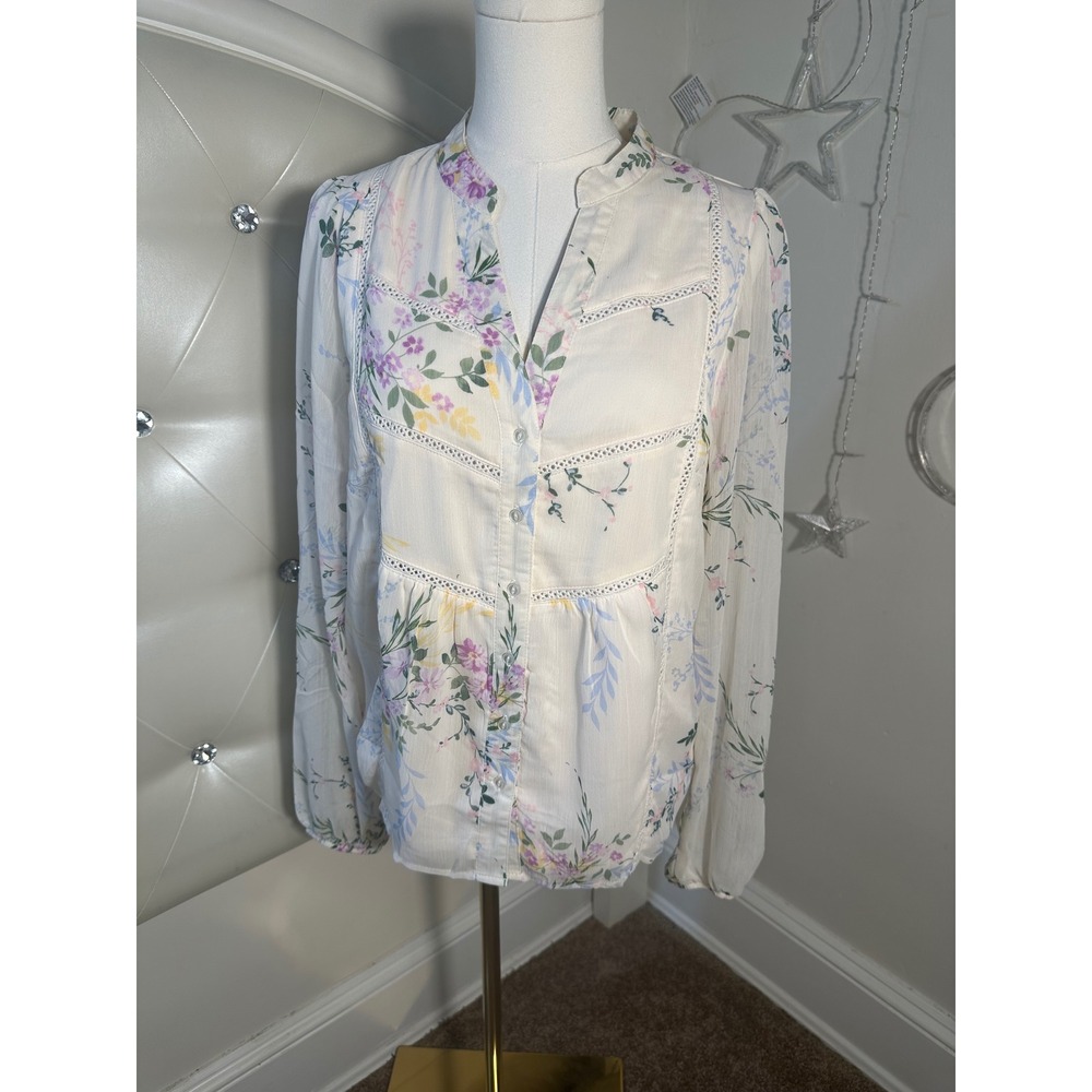 Haven + Blair London Floral Button Front Blouse Cream Lace Trim Long Sleeve M